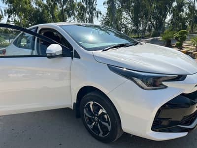 Toyota Yaris 1.3 GLi CVT 2025