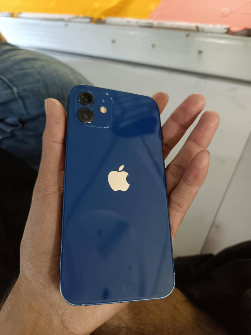 Apple iPhone 12 2