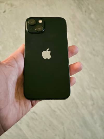 Apple iPhone 13