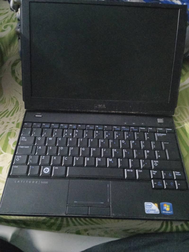 Dell Latitude 1