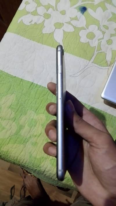 IPHONE 6S PLUS
