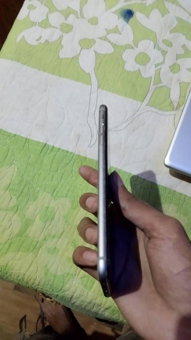 IPHONE 6S PLUS 1