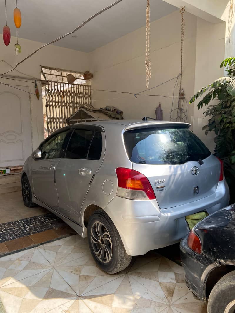 Toyota Vitz 2012 10
