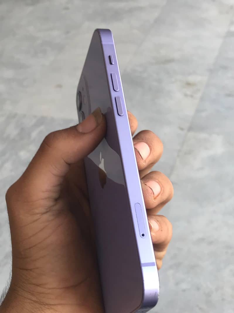 Apple iPhone 12 2