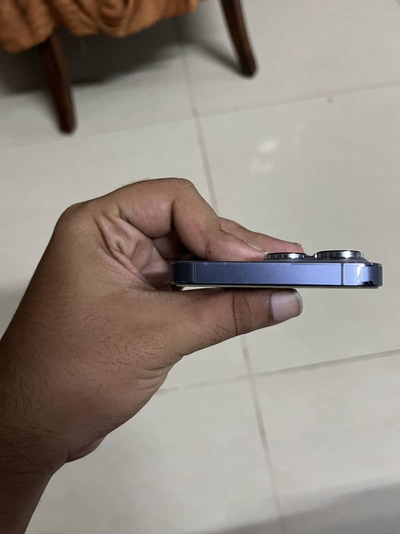 Apple iPhone 13 Pro 4