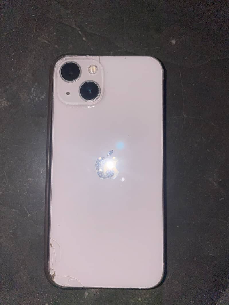 Apple iPhone 13 8