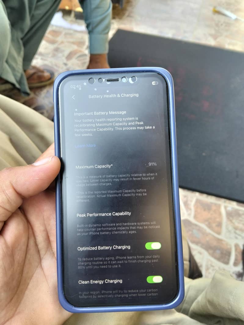 Apple iPhone 11 3