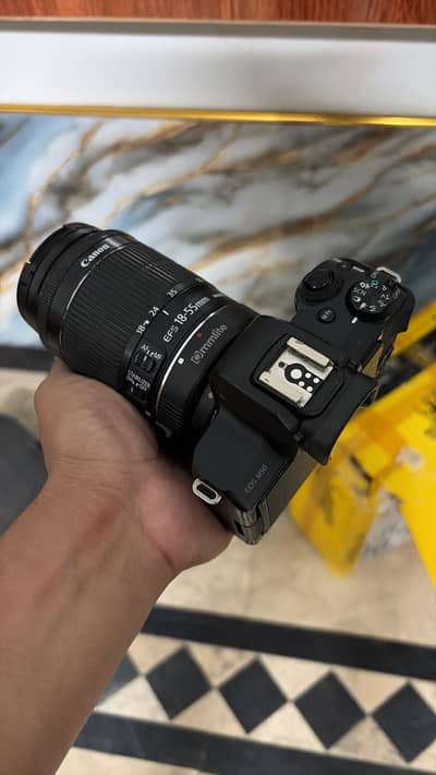 Canon m50 (4k-Mirrorless camera) (Adopter + Canon 18-55mm stm)