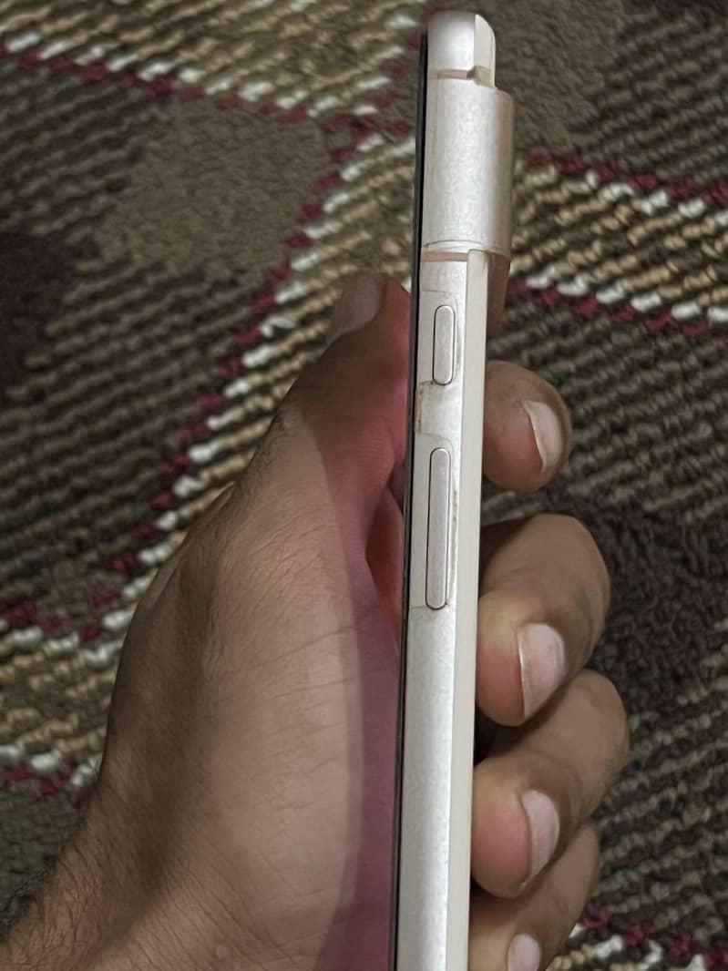 Google Pixel 8 1