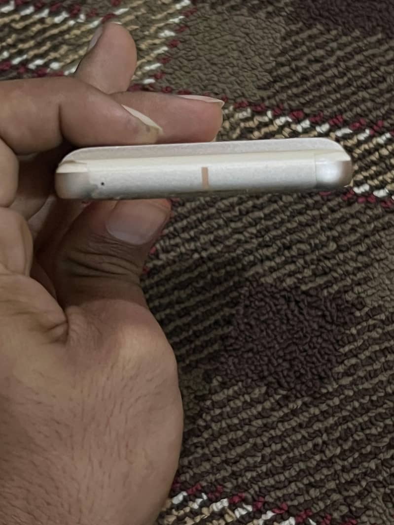 Google Pixel 8 3