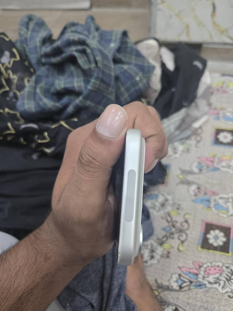 Apple iPhone 17 Pro Max 3