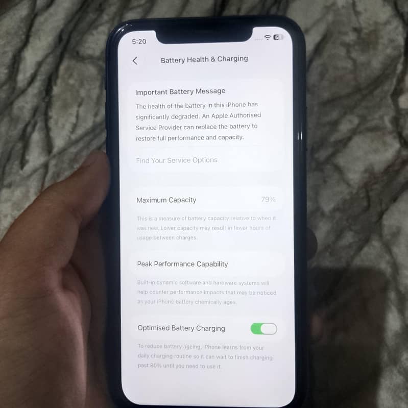 iphone 11 64 GB 9