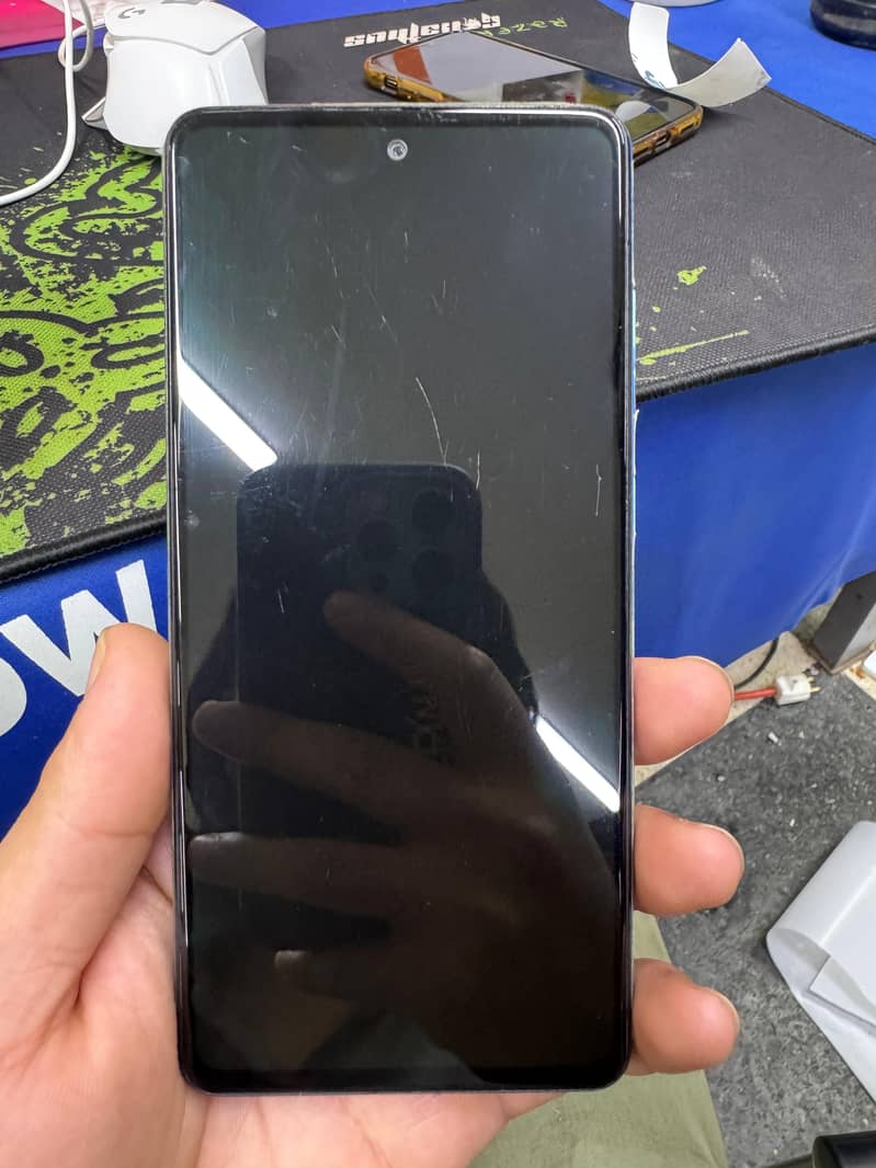 Samsung Mobile A72 0