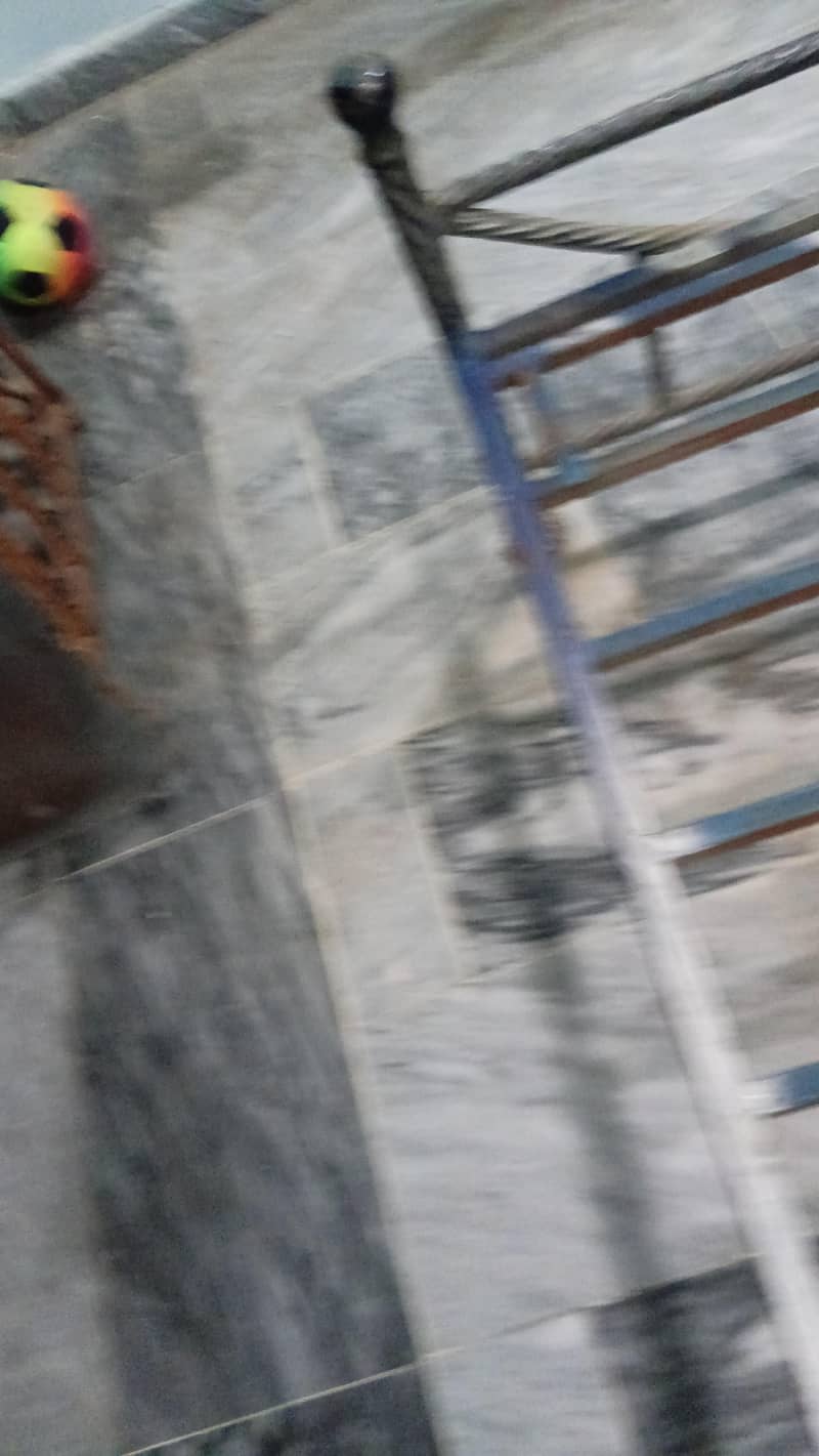 2  single iron bed 0
