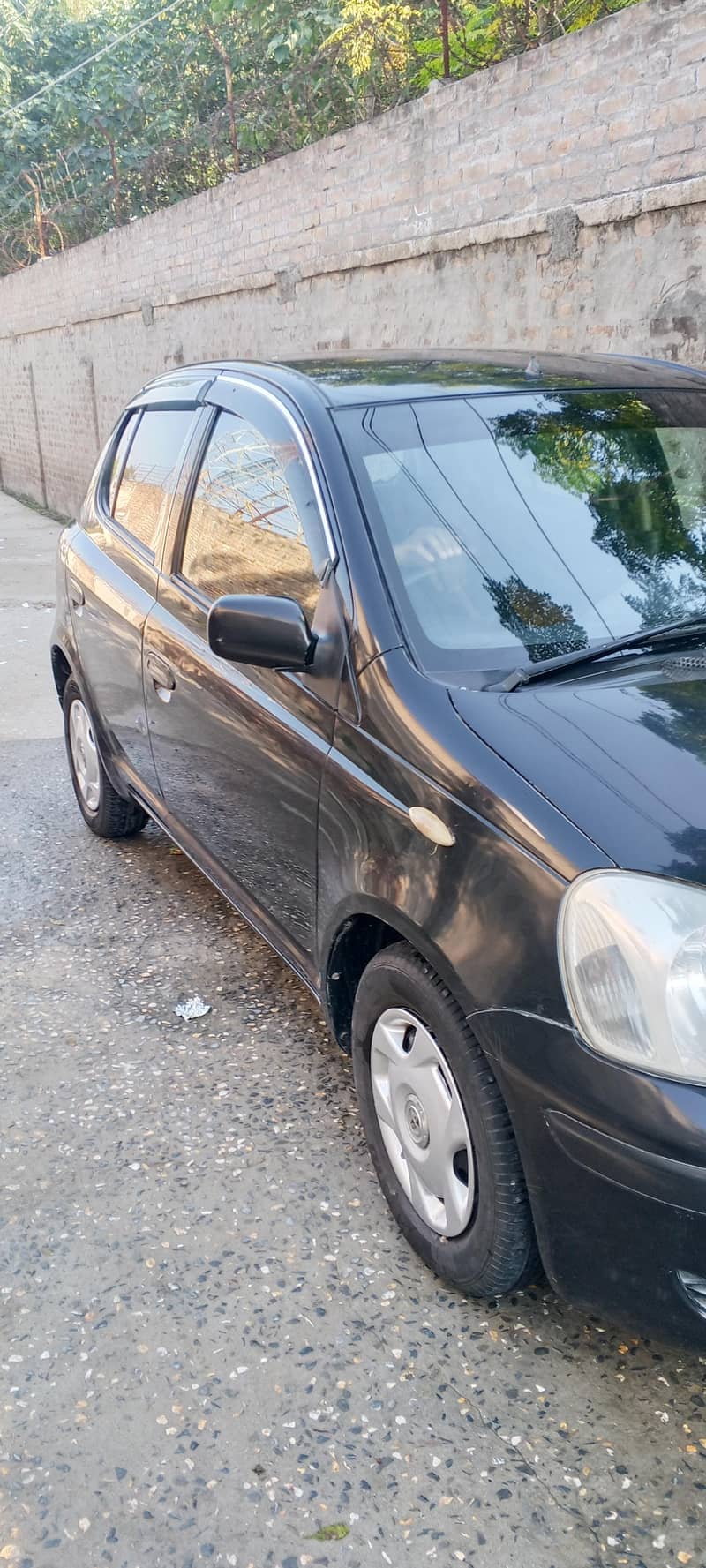 Toyota Vitz 2002 1