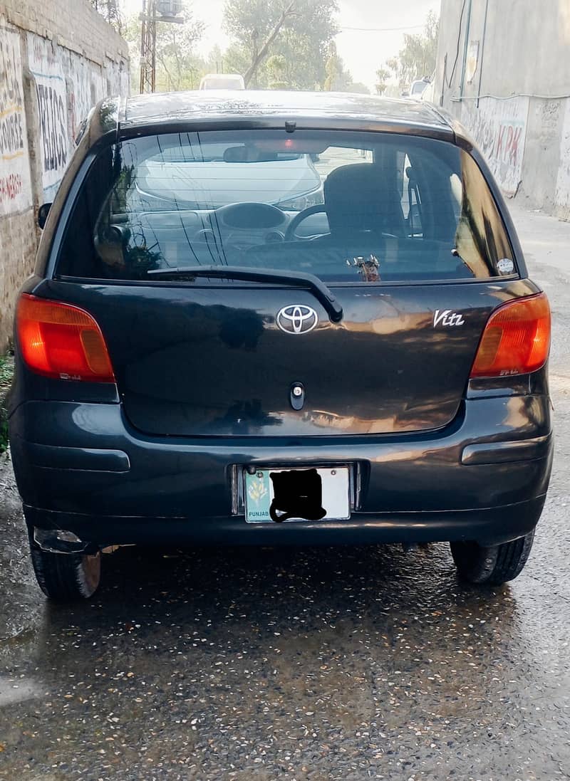 Toyota Vitz 2002 8