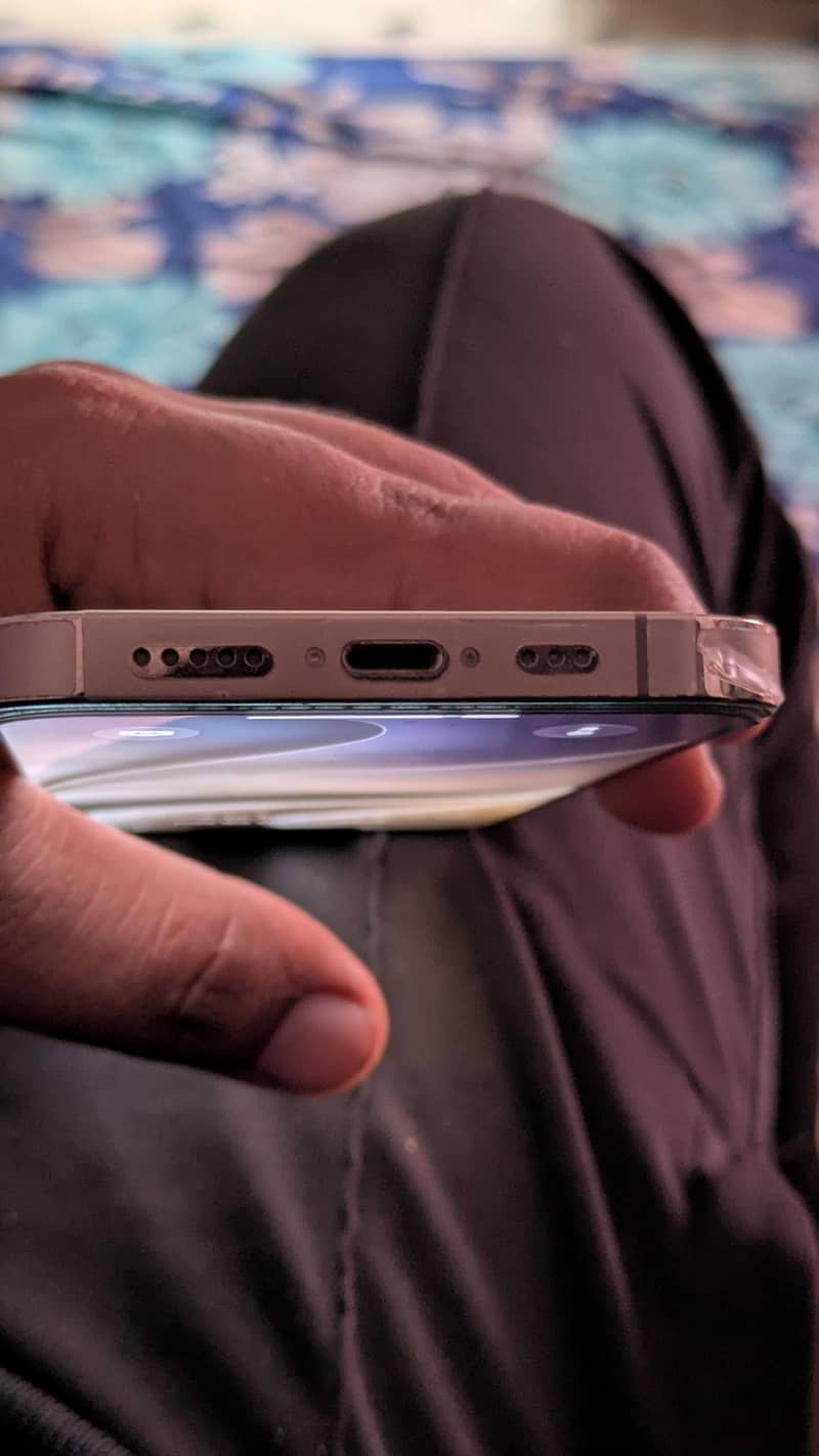 Apple iPhone 13 Pro 4