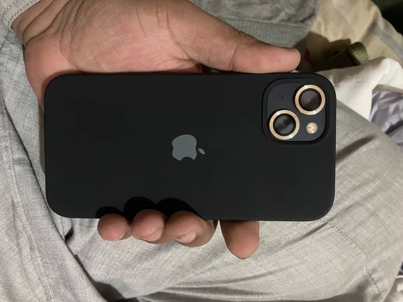 Apple iPhone 13 7
