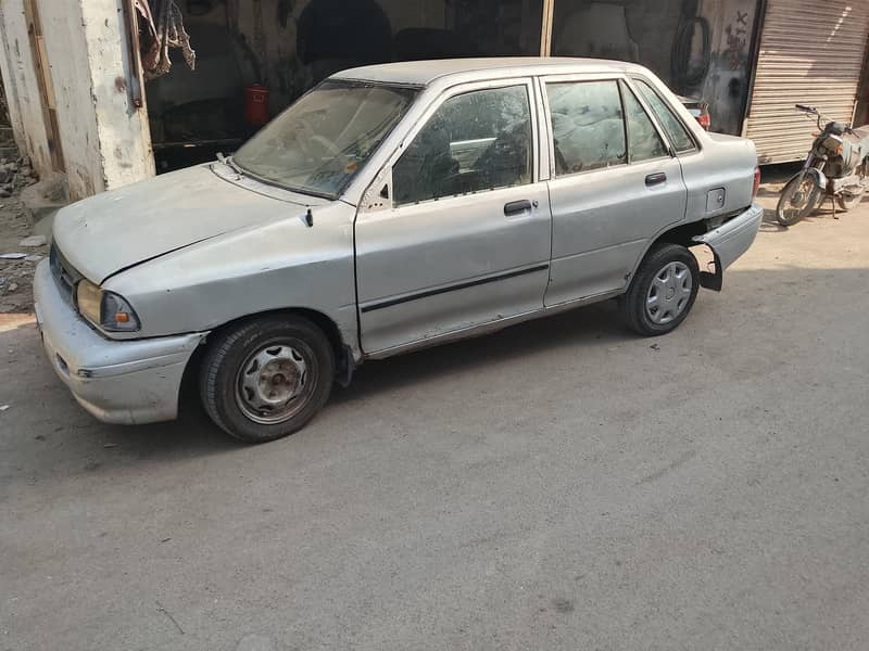 KIA Classic 2002 1