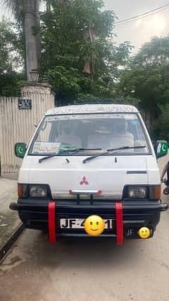 Mitsubushi van l 300