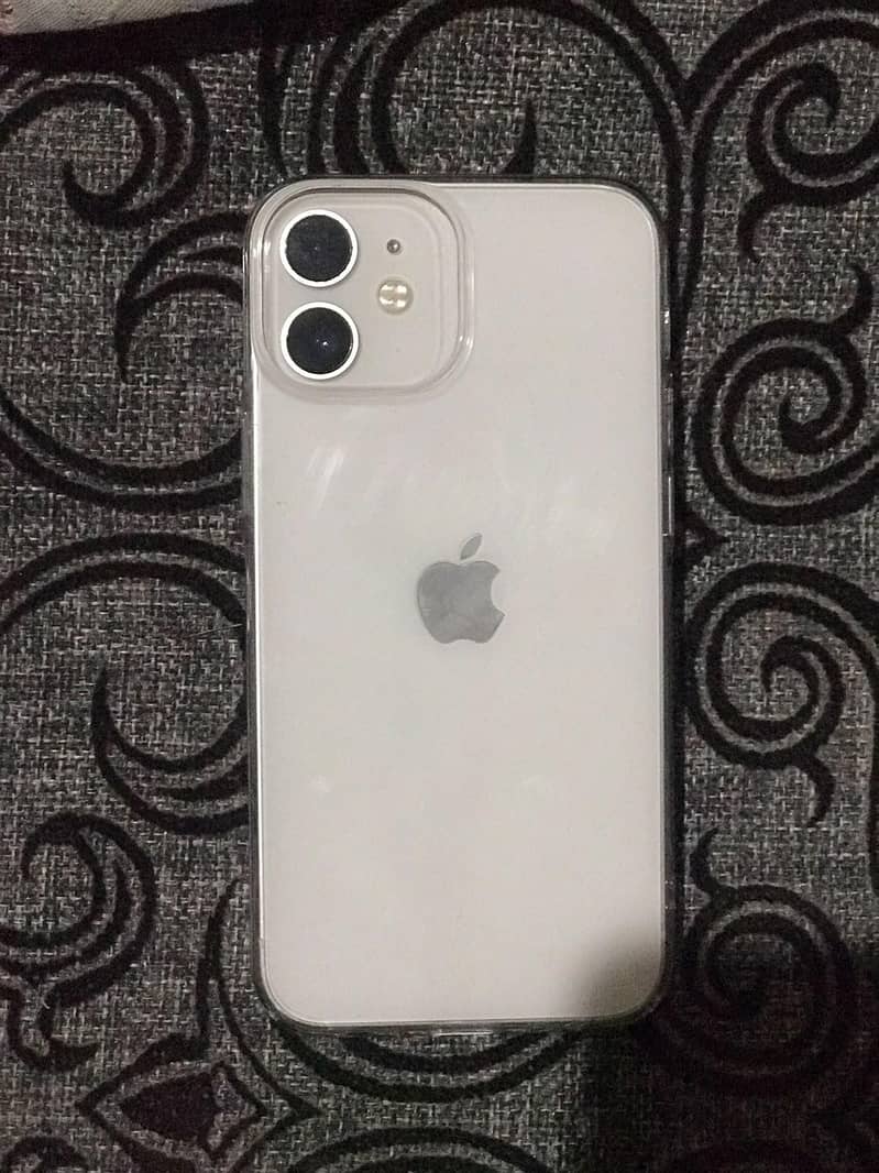 Apple iPhone 12 mini 0
