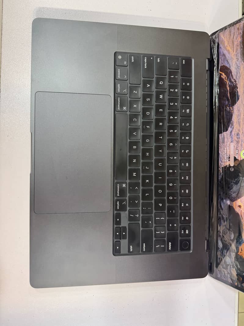 Macbook m4 max 3