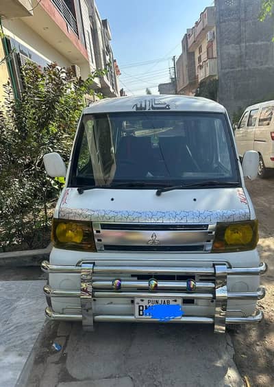 Mitsubishi Minicab Bravo same as nissan clipper