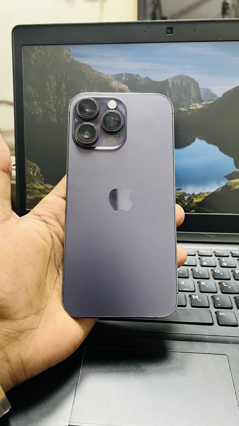 Apple iPhone 14 Pro Max 0