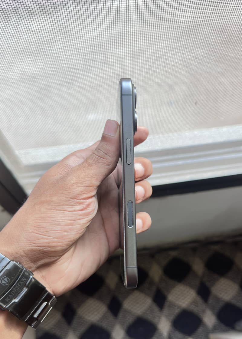 Apple iPhone 17 JV 4