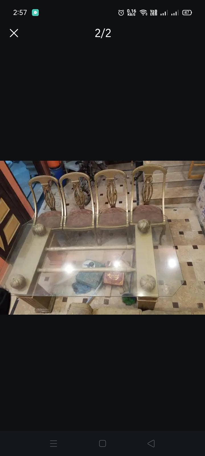 Dinning table 0