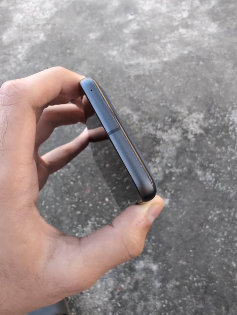Google Pixel 8 3