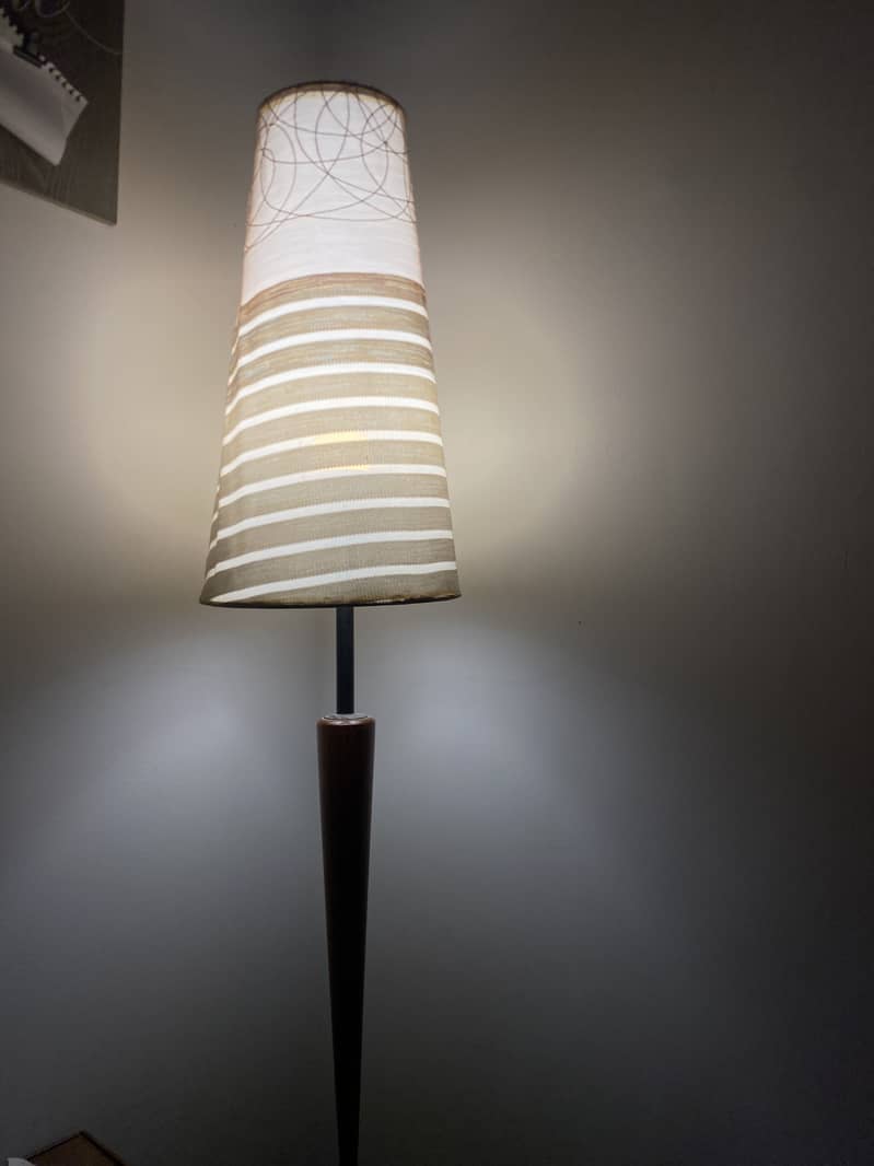 Brown lamp 0