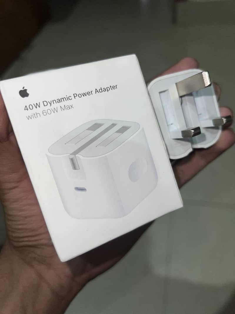 iPhone adapter 4