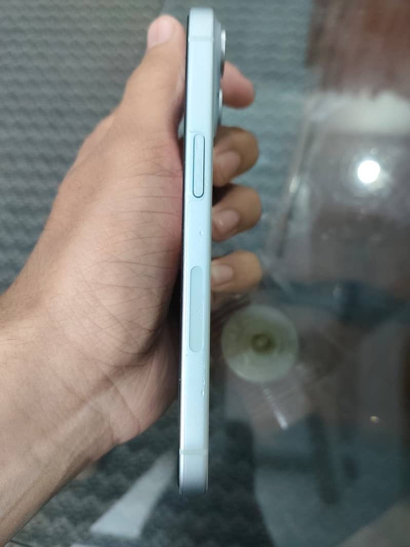 Apple iPhone 15 2