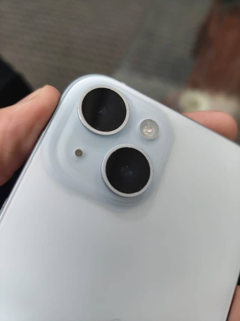 Apple iPhone 15 6
