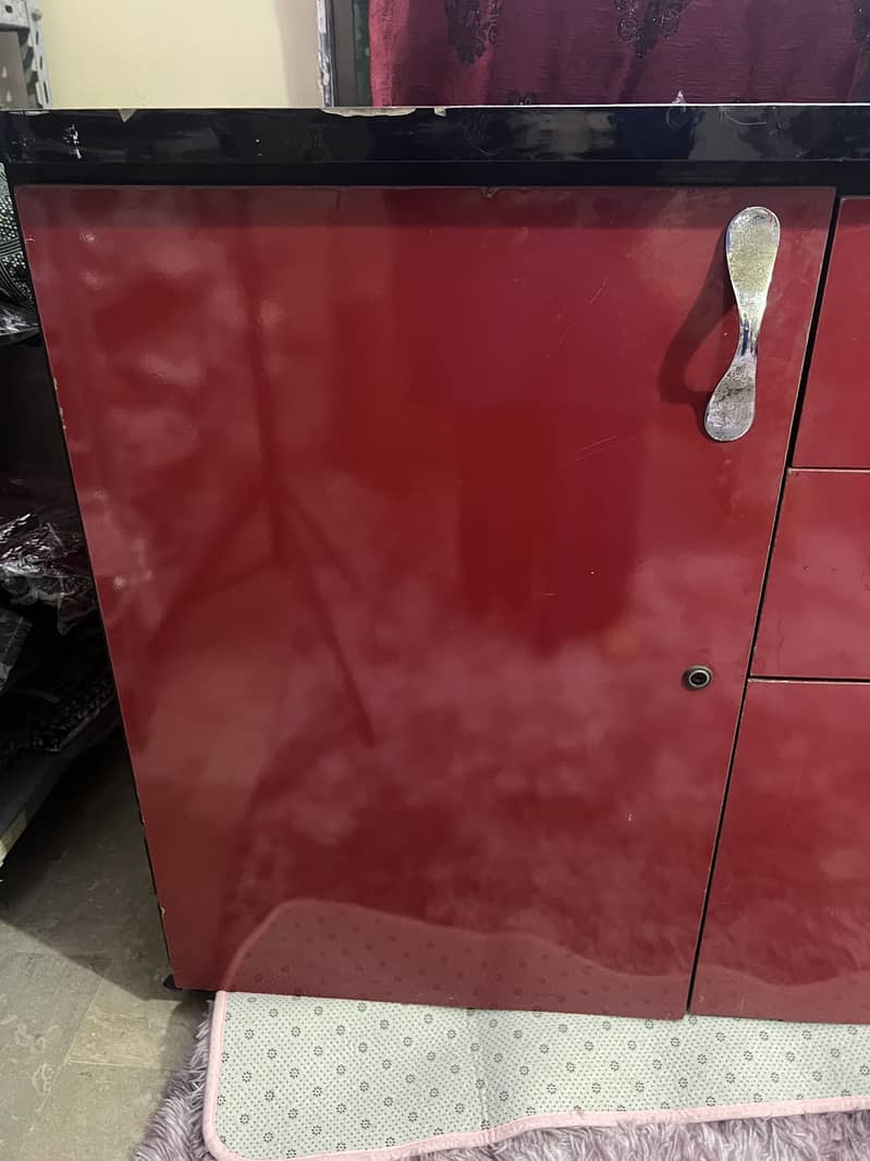 Side Board 3
