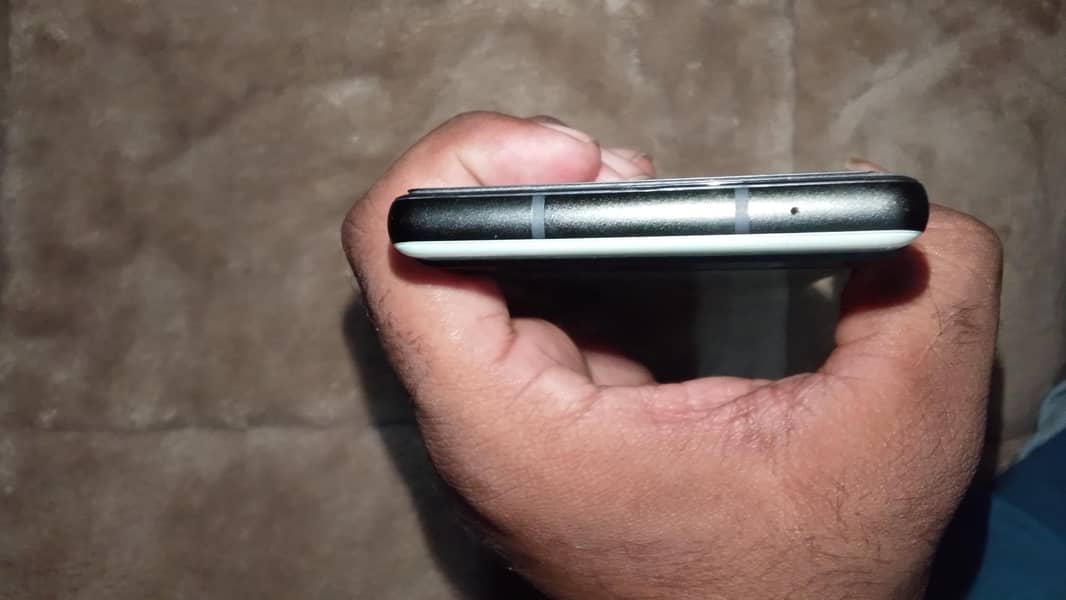 Google Pixel 6a 3