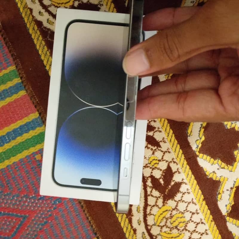 Apple iPhone 14 Pro Max 3