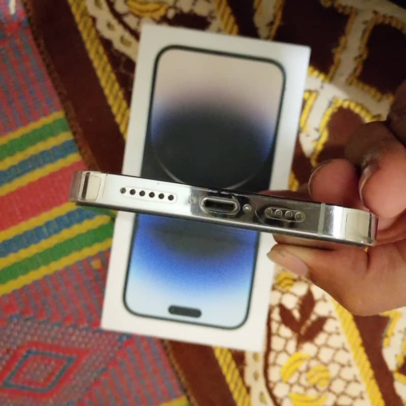 Apple iPhone 14 Pro Max 2