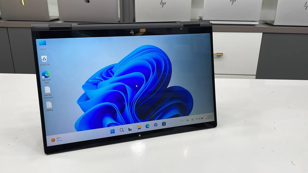 HP Elite Dragonfly Max 4
