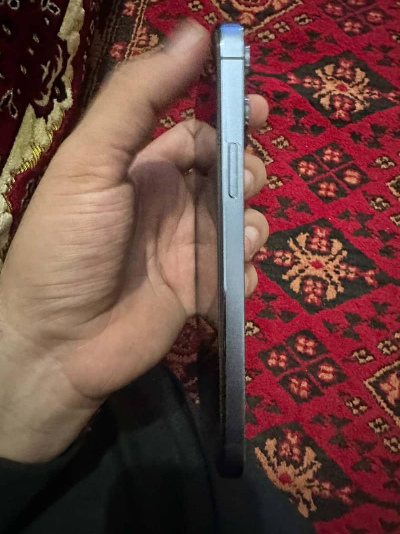 Apple iPhone 13 Pro Max 4