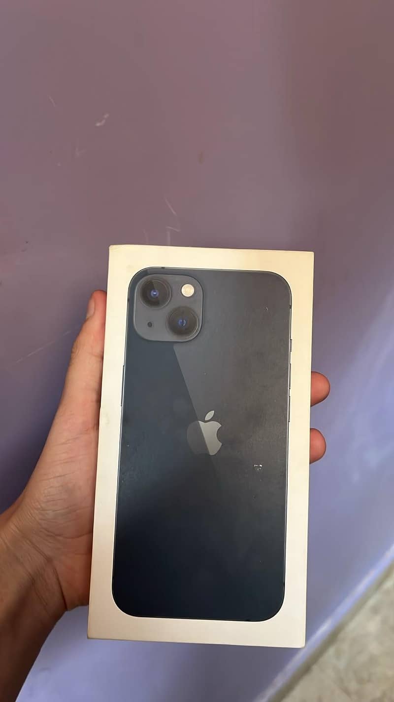 iphon 13 with box 0
