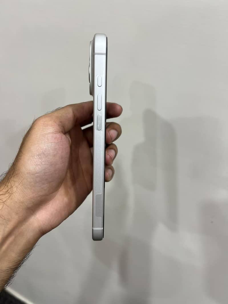 Apple iPhone 17 Pro Max 3