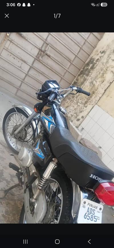 Honda 125 2021 Red