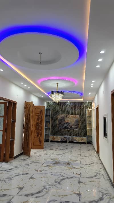 10 Marla Luxury House For Sale In Awan Town Lahore
