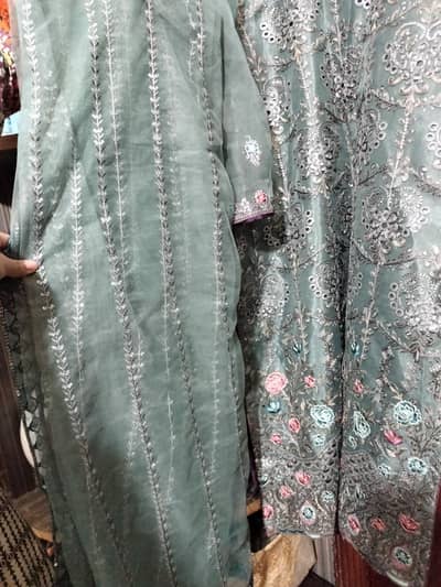 3 pec suit