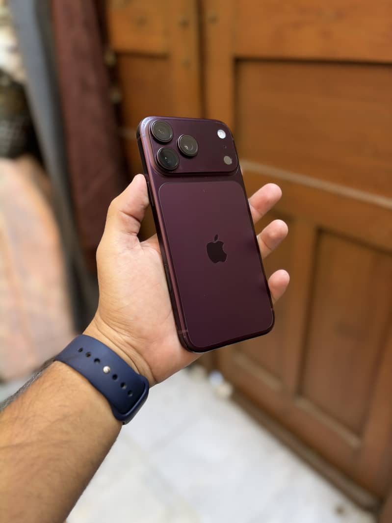 Apple iPhone 18 Pro Max - Mobile Phones - 1120969790