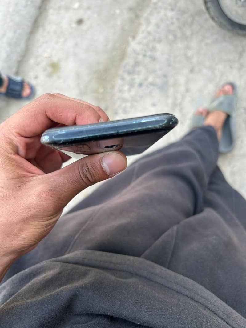 Tecno Spark 5 Pro 4