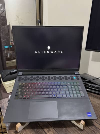Dell Alienware M18 R2 - i9-14900hx - RTX 4080