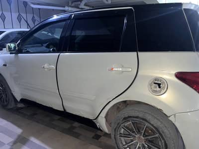Toyota IST 2003